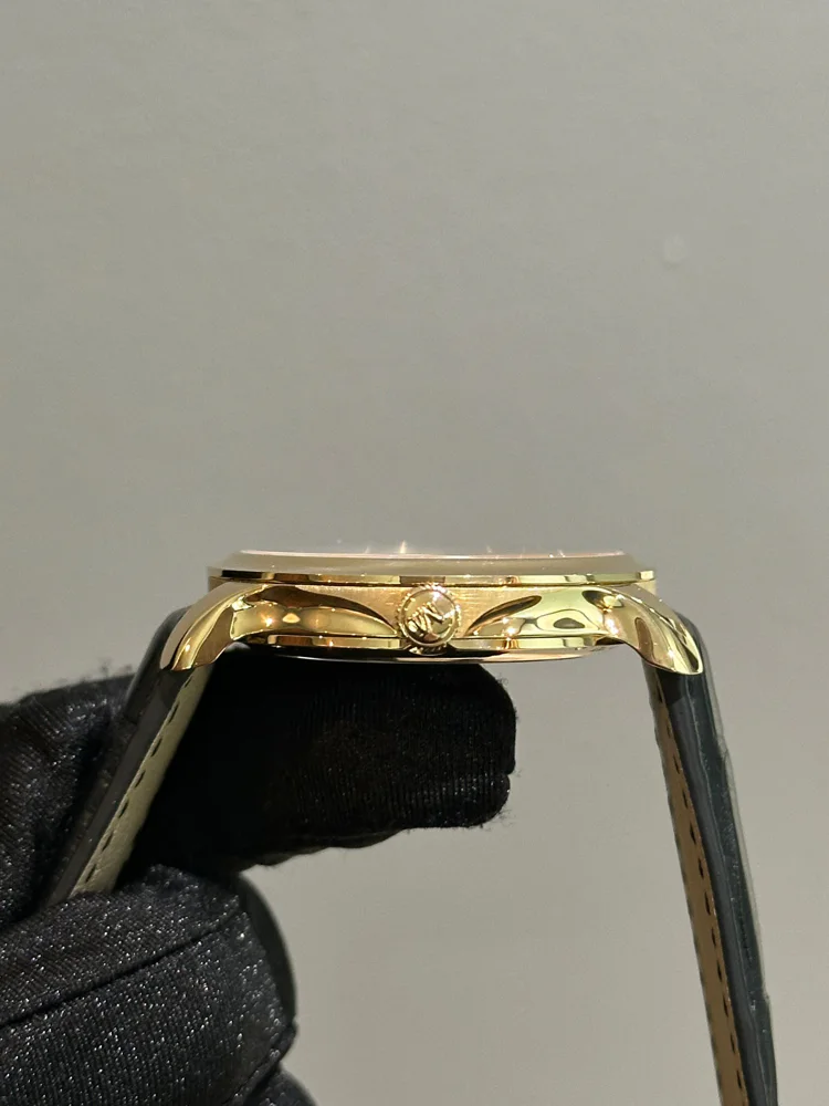 H.Moser & Cie. Endeavour Small Seconds